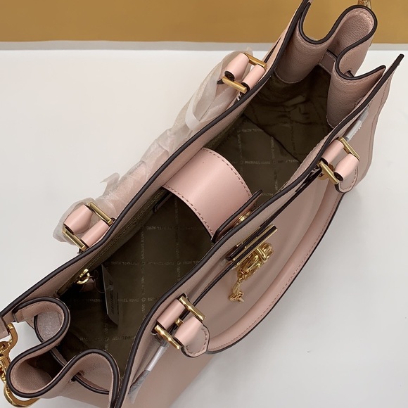 MICHAEL KORS HAMILTON MEDIUM
SATCHEL SHOULDER CROSSBODY BAG
POWDER BLUSH COLOR - Picture 11 of 15